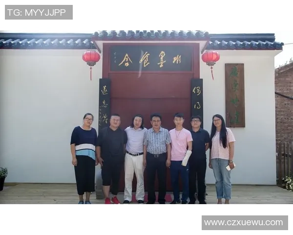 朱荣振的艺术之路:从初心到巅峰的心灵探索与创作旅程 朱荣振的艺术之路:从初心到巅峰的心灵探索与创作旅程